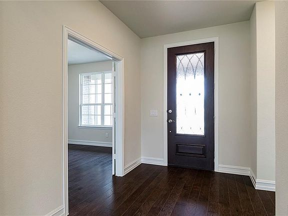 5th image of 6649 Catalina Ln