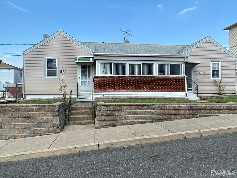 58 Bayliss St #60 — Photo 2