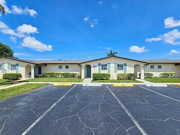 2nd image of 2966 Ashley Drive E #F