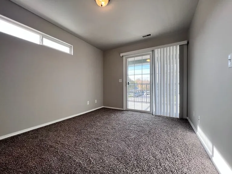 Roosevelt - 1492 — Photo 15