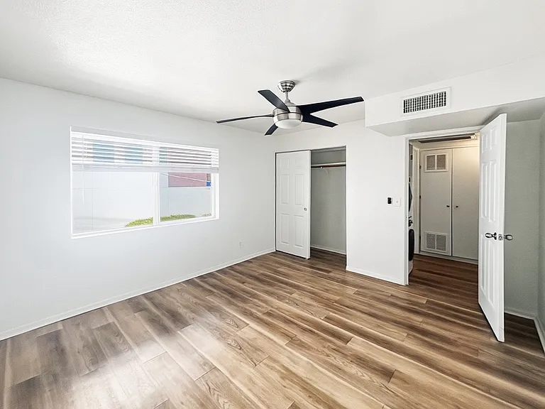2417 E Campbell Ave #9B — Photo 11