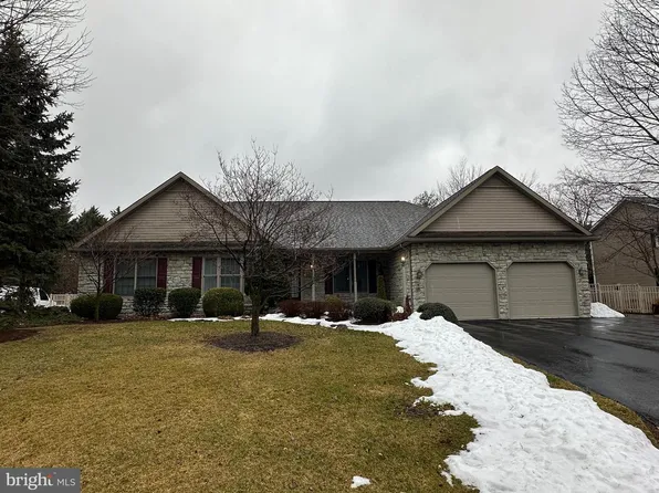 11354 Brookdale Dr, Waynesboro, PA 17268