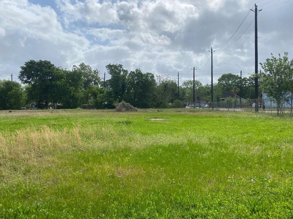 2291 Harrington St, Houston, TX 77026