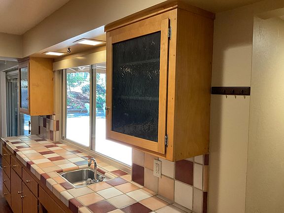 5th image of 4153 Brookhill Dr