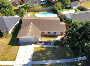 11214 Caribbean Ln, Houston, TX 77089