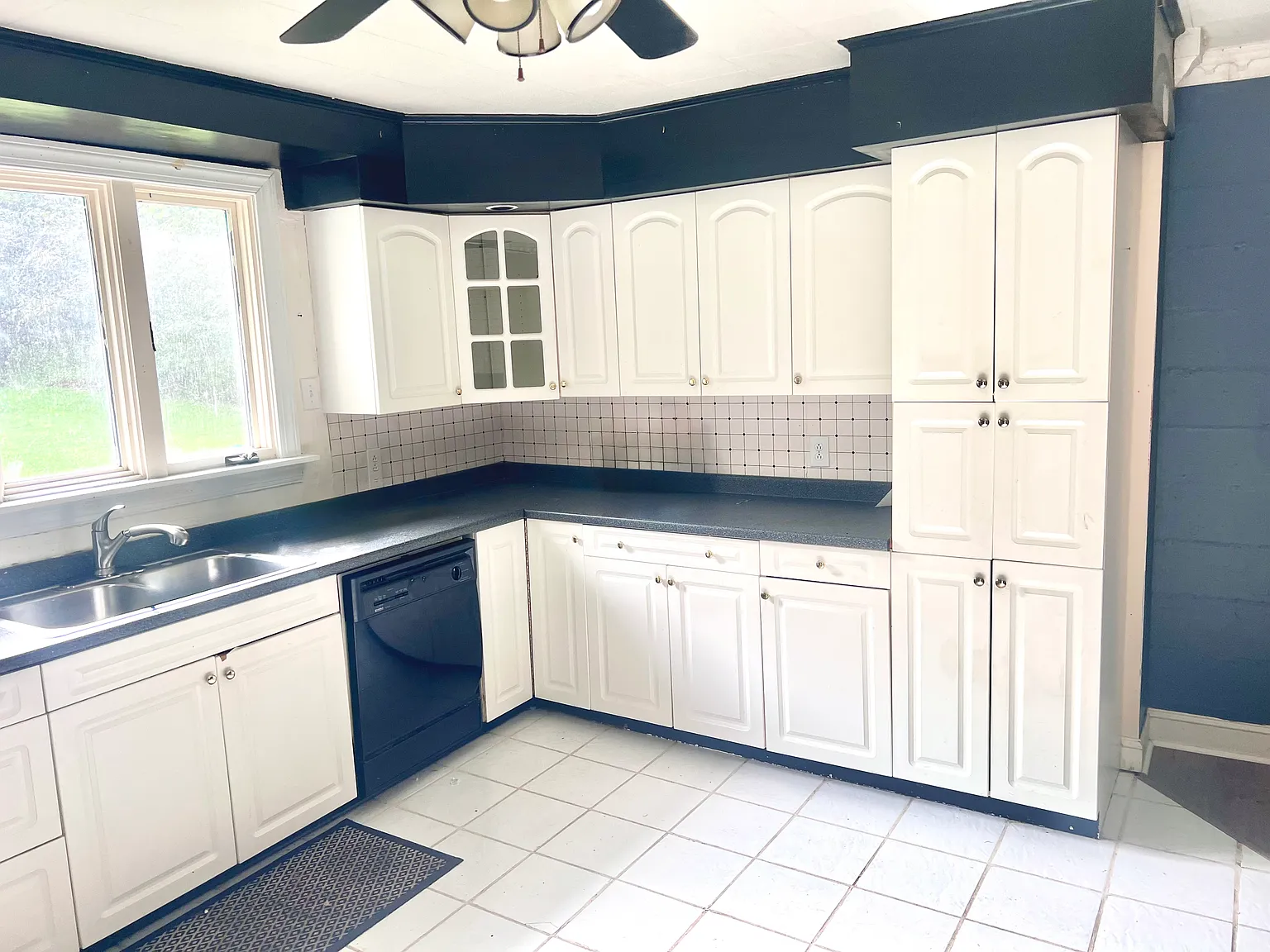3 bed, 1650 sqft, $1,750 — Photo 3