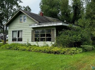 423 S River St, Cook, MN 55723