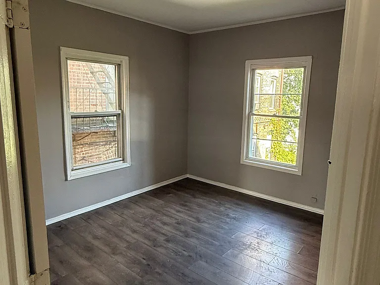 353 Fair St #4 — Photo 8