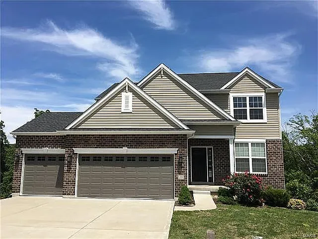208 Willow Park Ct
