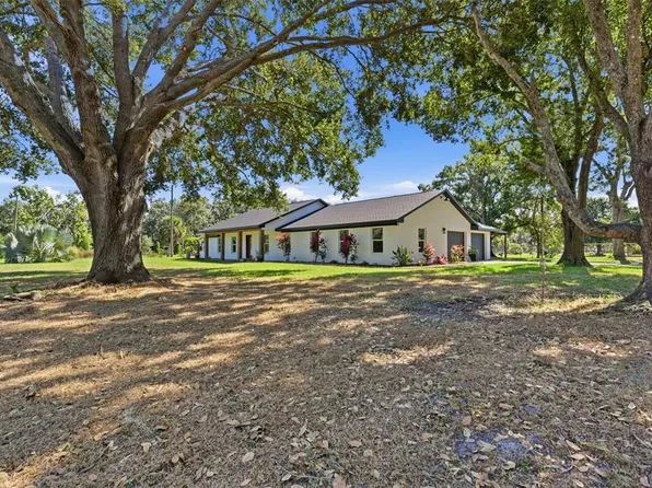 2506 Hawk Griffin Rd, Plant City, FL 33565