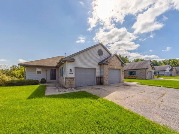 2687 Valleydale Dr, Grand Rapids, MI 49534