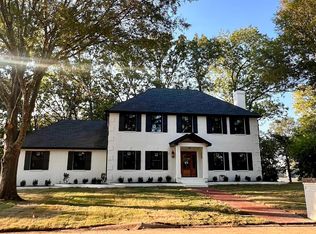 302 River Oaks Blvd, Searcy, AR 72143