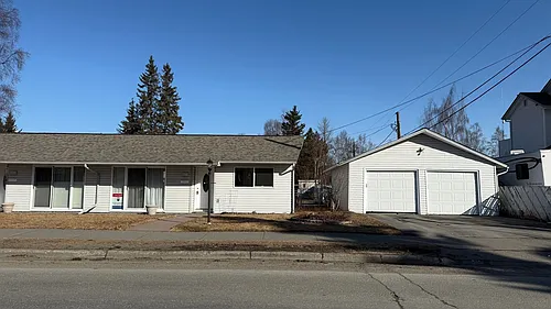 2511 E 20th Ave Photo 1