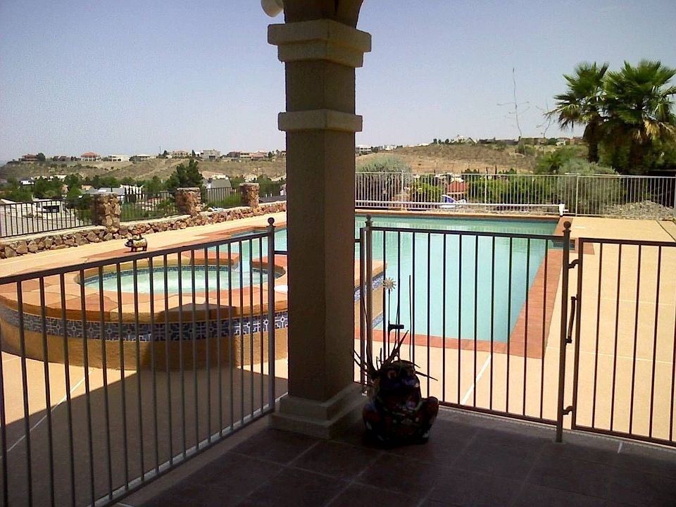 pool view
