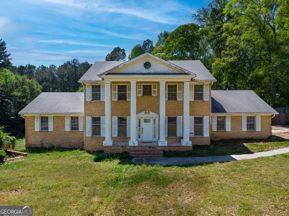 225 Dix Lee On Dr, Fayetteville, GA 30214