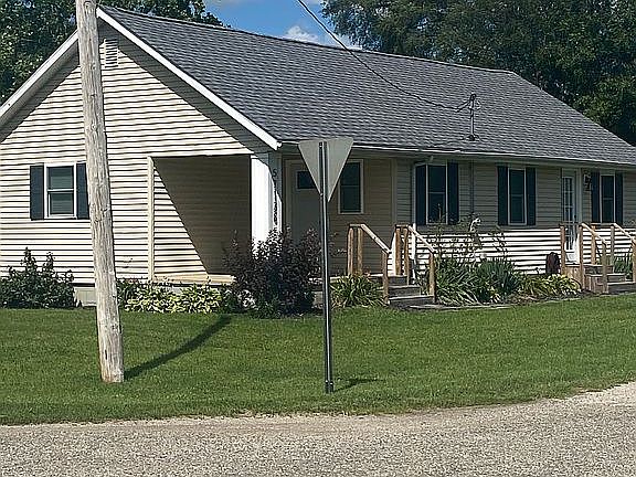 2nd image of 57128 Southshore Dr