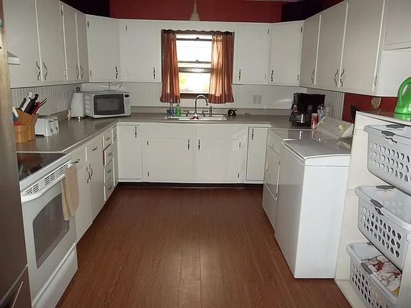 4th image of 410 N Steuben Ave