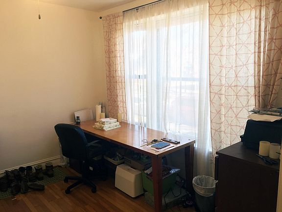 3rd image of 5220 N Wolcott Ave #1