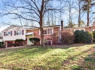 6 Sunset Dr, Randolph, MA 02368
