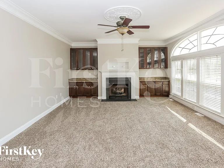 3801 Sonoma Way — Photo 5