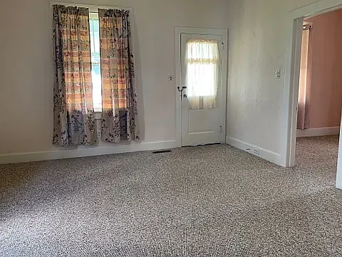 16920 N Main St — Photo 14