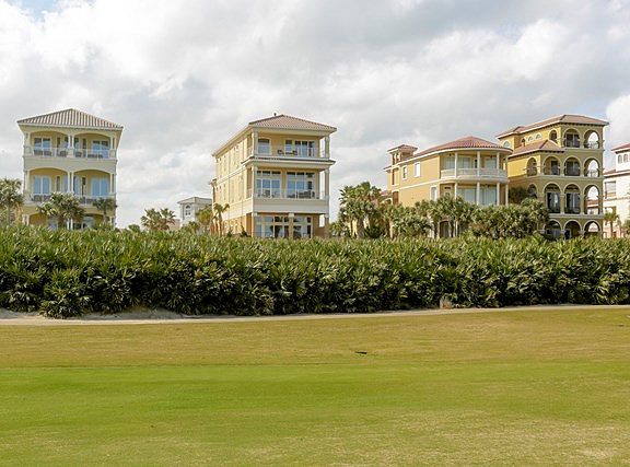 2nd image of 348 Ocean Crest Dr