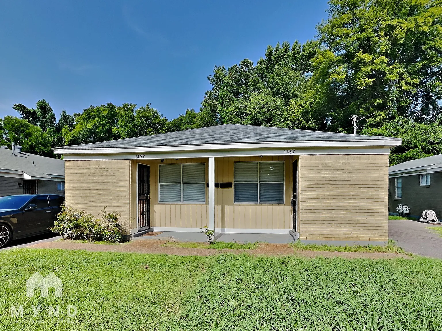 2 bed, 1.0 bath, 796 sqft, $815 — Photo 1