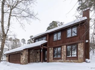 60 Byeberry Ct, East Aurora, NY 14052