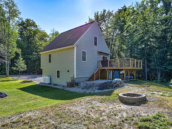 3rd image of 28 Bern Drive