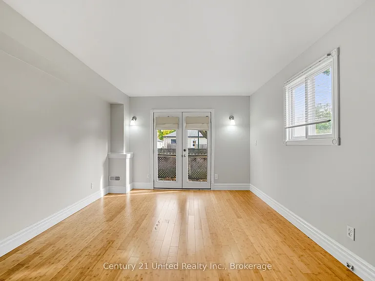 559 Hamilton St — Photo 25