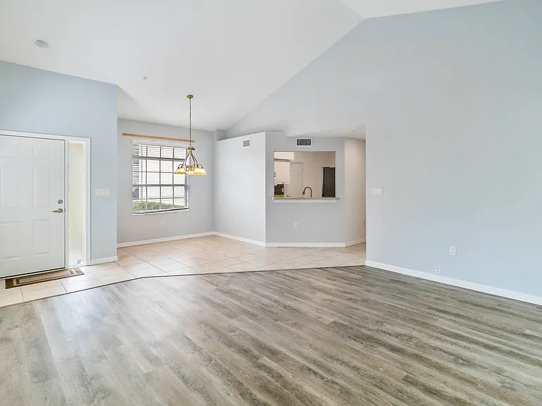 6351 Bay Cedar Ln — Photo 6