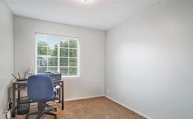 16708 Erskine St — Photo 15