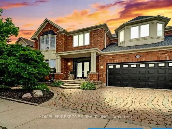 1382 Storey Dr, Milton, ON L9T 6N4