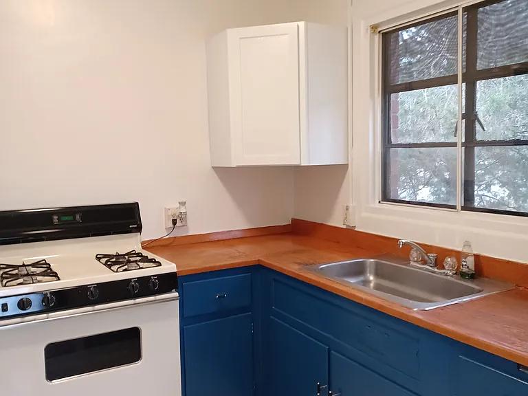 1457 Martha Custis Dr — Photo 2