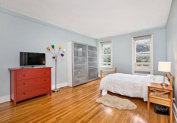 4th image of 55 Eastern Pkwy APT 4B