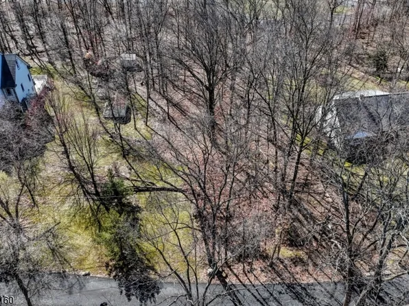 11 Birchtree Lane, Woodland Park, NJ 07424