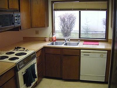 2nd image of 4424 176th St SW APT D1