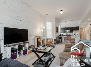 324 S Racine Ave #3R, Chicago, IL 60607