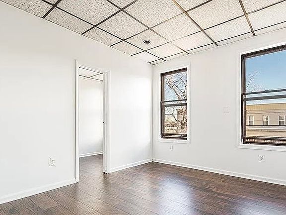 2nd image of 385 Princeton Ave #2
