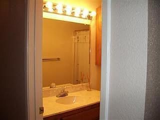 3rd image of 4514 Panorama Dr