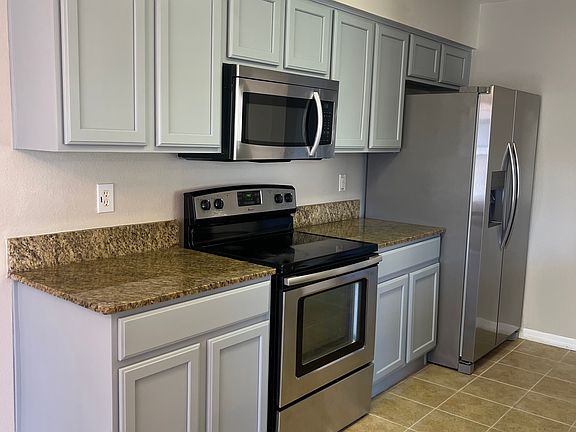 2nd image of 7954 Carriage Pointe Dr
