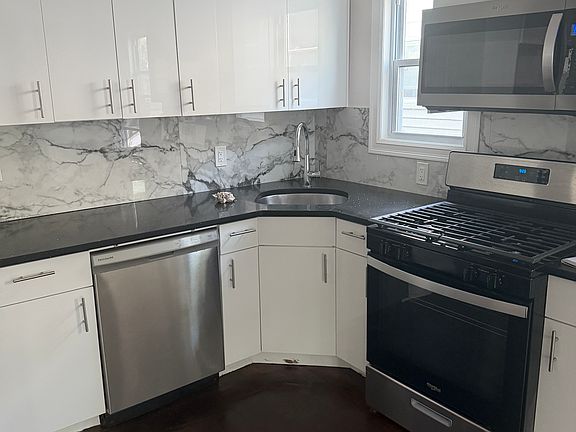 3rd image of 2179 Light St #2