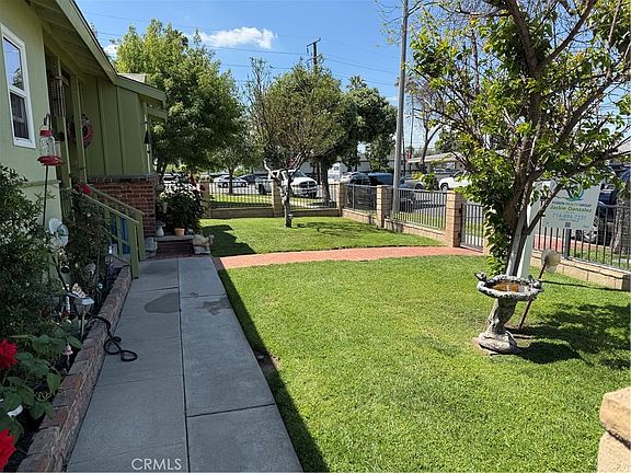 5th image of 110 Rigsby St