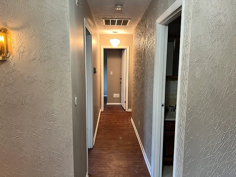 304 Highland Dr — Photo 7