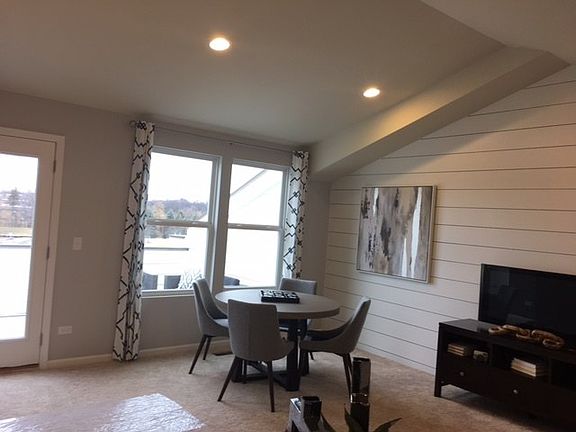 2nd image of 3542 Irving Pl #0