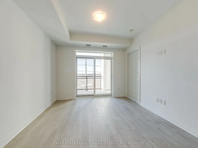 490 Gordon Krantz Ave #422 — Photo 7