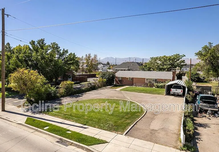 11920 S Redwood Rd — Photo 10