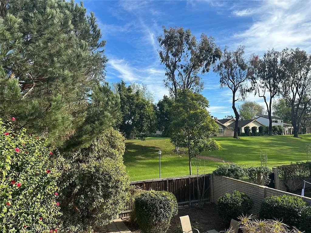 8 bed, 1896 sqft, $10,000 — Photo 4