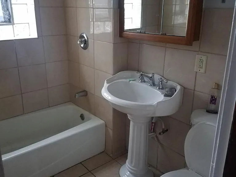 Bathroom - 2 Bedroom