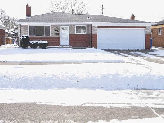 2nd image of 13040 Rosselo Ave